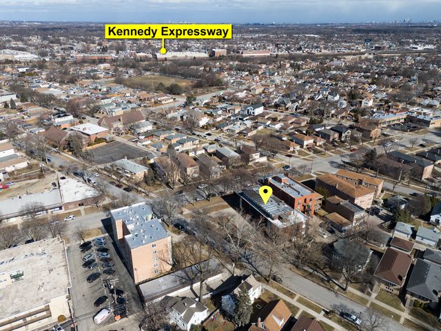 6121 W Higgins Avenue C2, Chicago, IL 60630