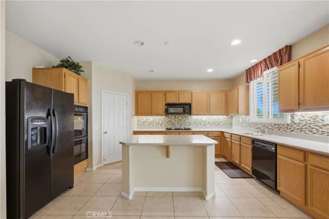 7444 Sequoia Lane, Highland, CA 92346