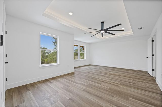 191 Heleakala DR, Bastrop, TX 78602
