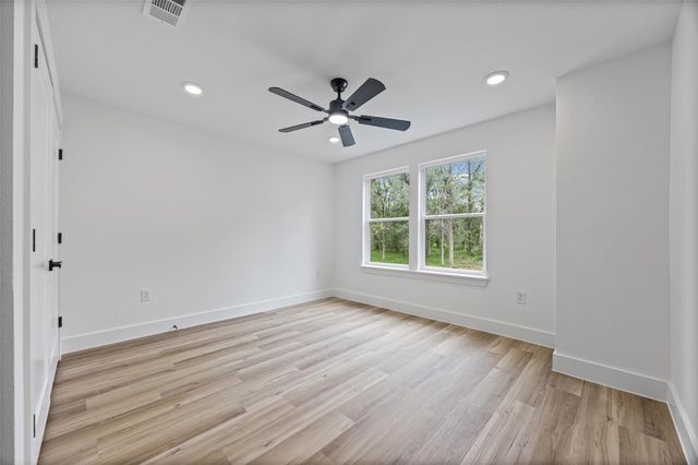 191 Heleakala DR, Bastrop, TX 78602