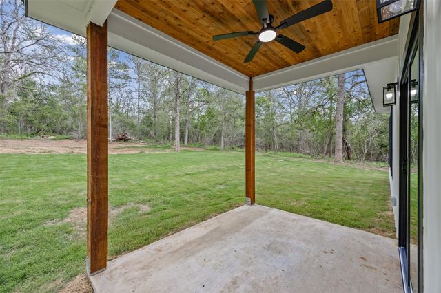 191 Heleakala DR, Bastrop, TX 78602