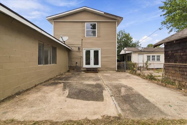 3706 W 42nd Place, Tulsa, OK 74107