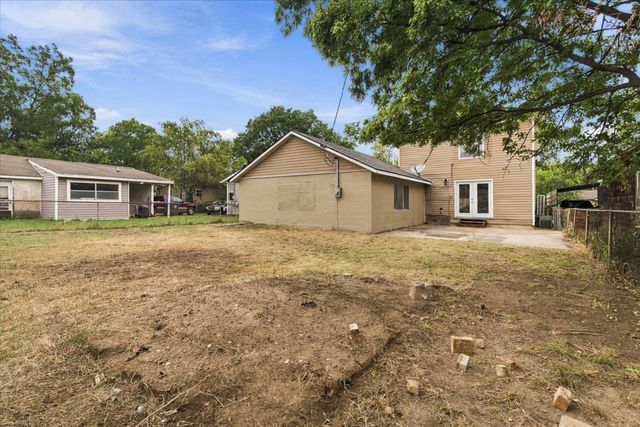 3706 W 42nd Place, Tulsa, OK 74107
