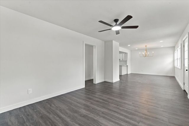 3706 W 42nd Place, Tulsa, OK 74107