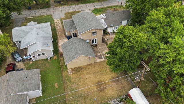 3706 W 42nd Place, Tulsa, OK 74107