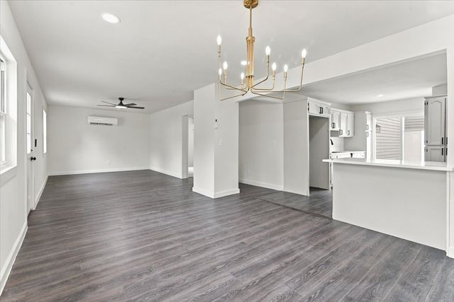 3706 W 42nd Place, Tulsa, OK 74107