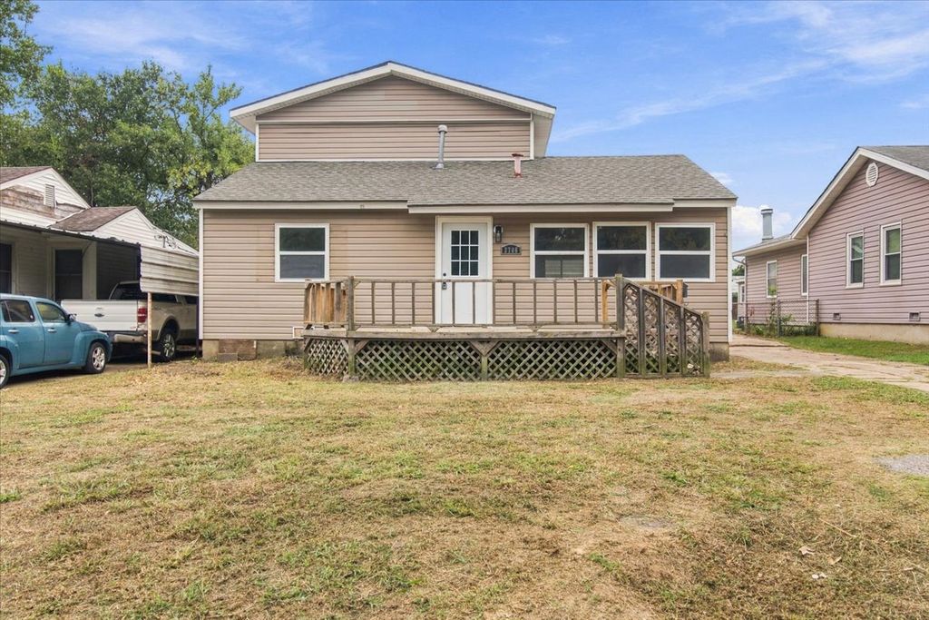 3706 W 42nd Place, Tulsa, OK 74107