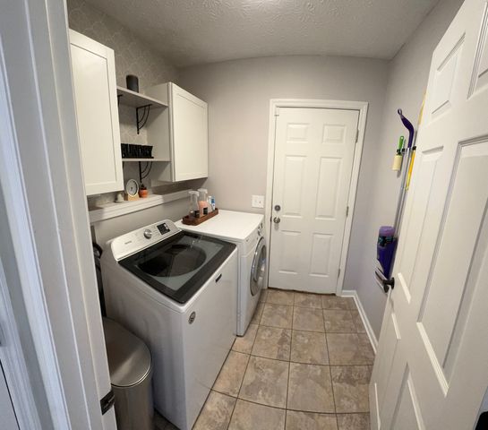 1052 Deasy Ln, Portland, TN 37148