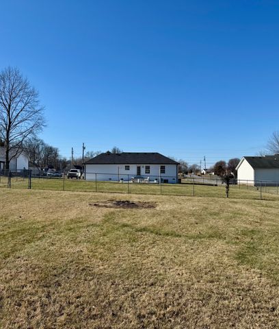 1052 Deasy Ln, Portland, TN 37148