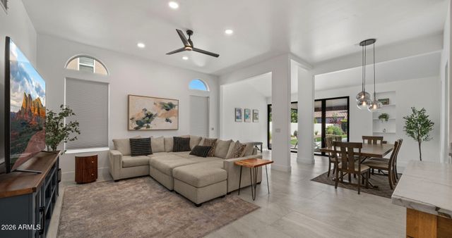 5433 E HARTFORD Avenue, Scottsdale, AZ 85254