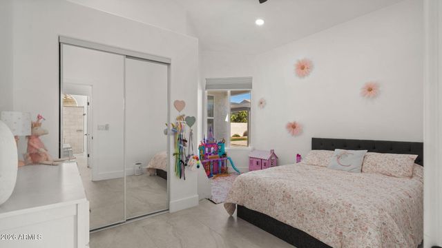 5433 E HARTFORD Avenue, Scottsdale, AZ 85254