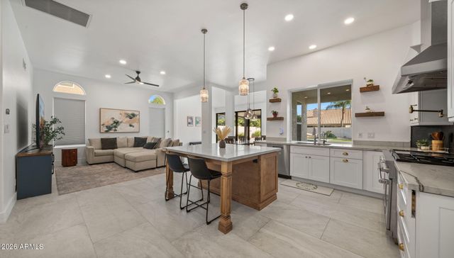 5433 E HARTFORD Avenue, Scottsdale, AZ 85254