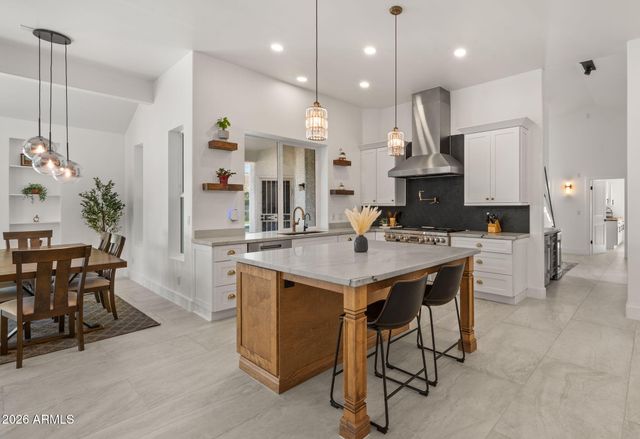5433 E HARTFORD Avenue, Scottsdale, AZ 85254