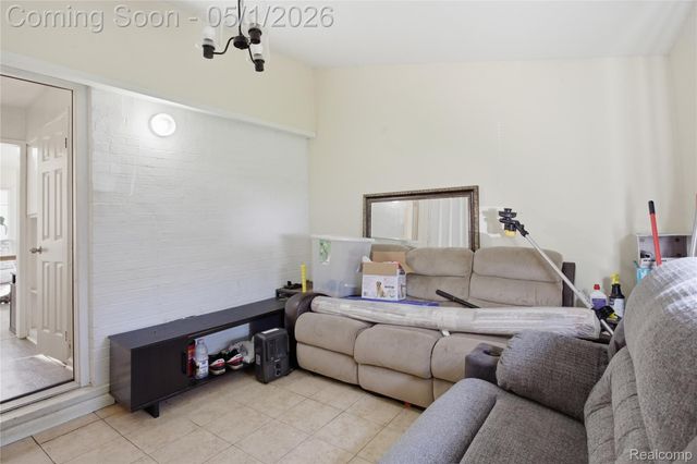 16240 Manning Street, Detroit, MI 48205