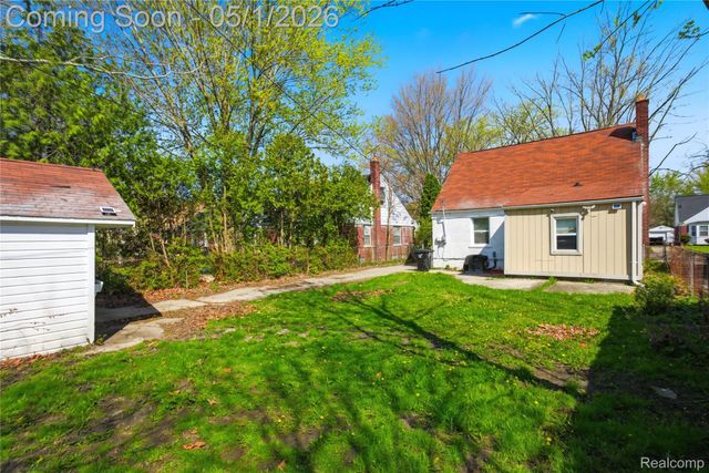 16240 Manning Street, Detroit, MI 48205