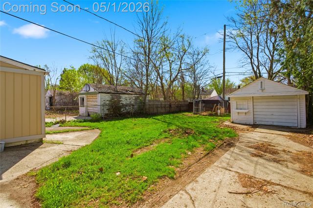 16240 Manning Street, Detroit, MI 48205