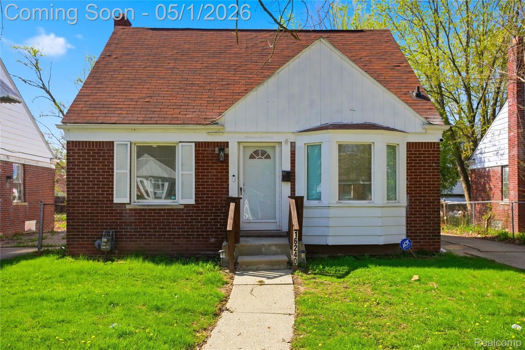 16240 Manning Street, Detroit, MI 48205