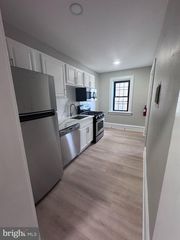 210 E MAPLE AVE #B4, Merchantville, NJ 08109