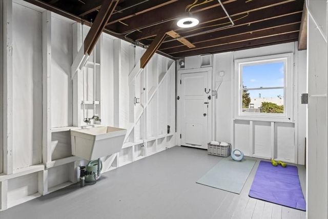 181 Dartmouth Street, San Francisco, CA 94134