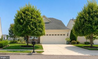 35 COTTAGE GATE CIR, Sewell, NJ 08080
