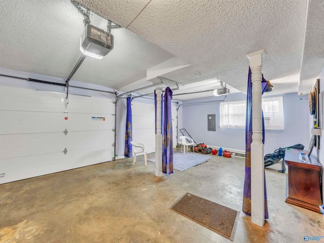 2404 Dairy Lane NE, Huntsville, AL 35811