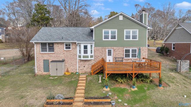 2404 Dairy Lane NE, Huntsville, AL 35811