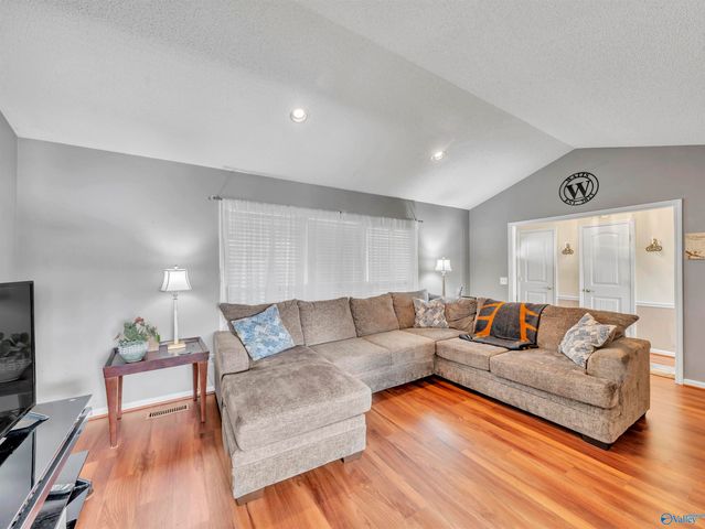 2404 Dairy Lane NE, Huntsville, AL 35811