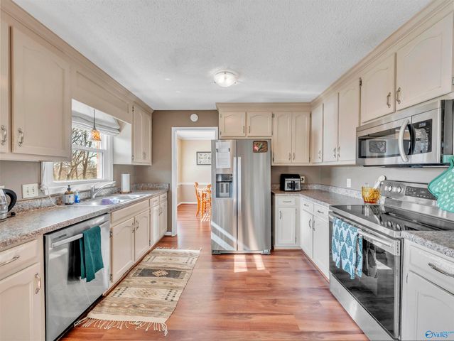 2404 Dairy Lane NE, Huntsville, AL 35811