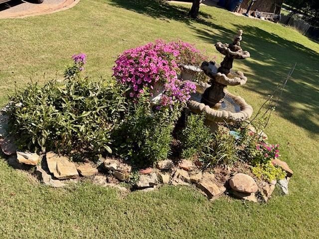 901 Birdcreek Lane, Guthrie, OK 73044