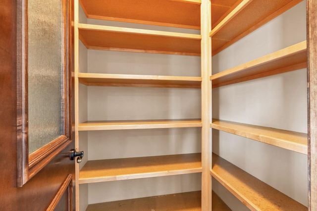 1009 E Rosemont Ct, Andover, KS 67002