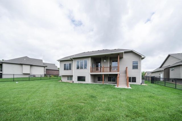 1009 E Rosemont Ct, Andover, KS 67002