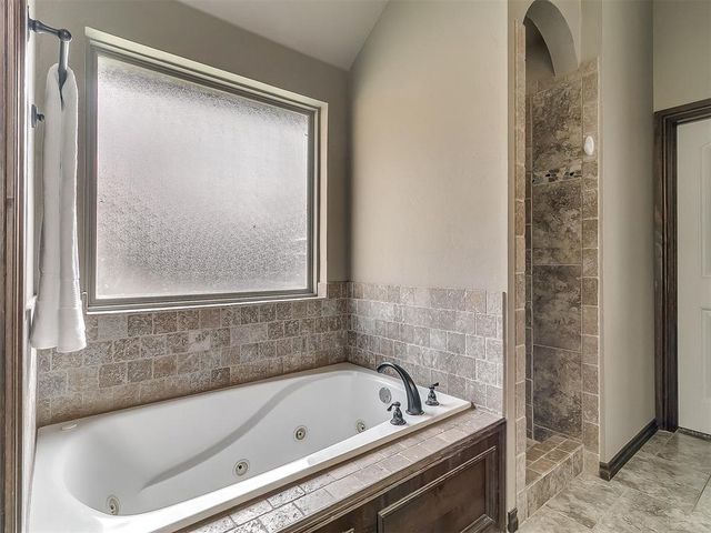 1001 Summerhill Drive, Moore, OK 73160
