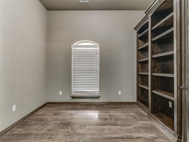 1001 Summerhill Drive, Moore, OK 73160