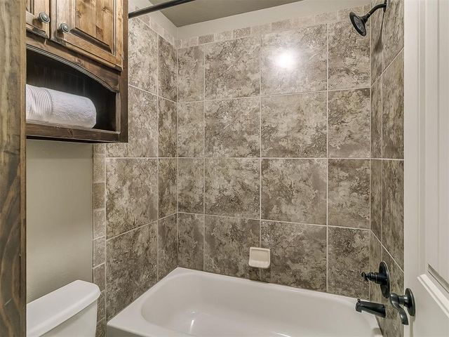 1001 Summerhill Drive, Moore, OK 73160