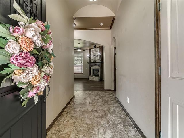 1001 Summerhill Drive, Moore, OK 73160
