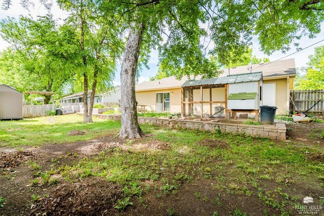 2324 Spain Drive, Manhattan, KS 66502