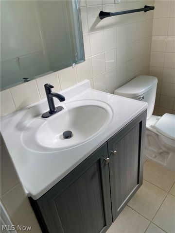 23710 E Baintree Road, Beachwood, OH 44122