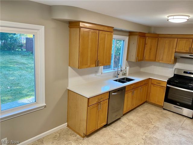 23710 E Baintree Road, Beachwood, OH 44122