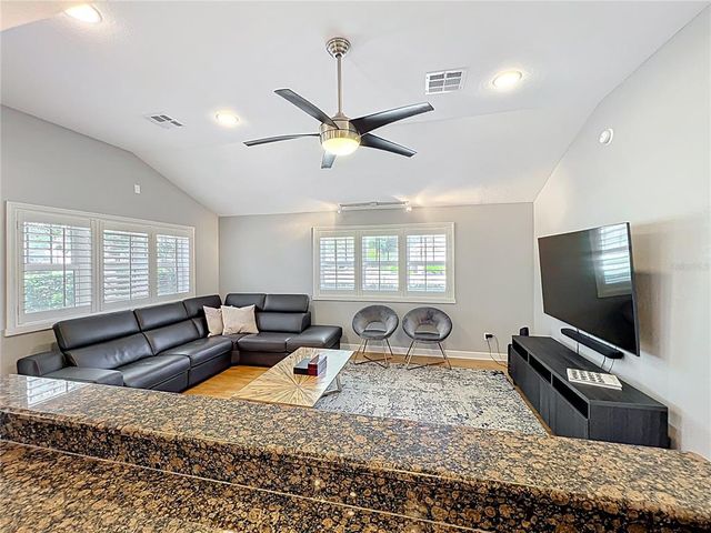 1122 VASSAR STREET, Orlando, FL 32804