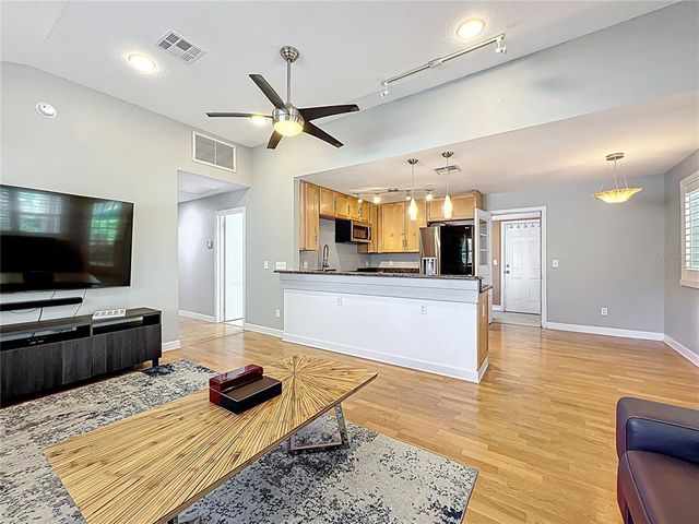 1122 VASSAR STREET, Orlando, FL 32804