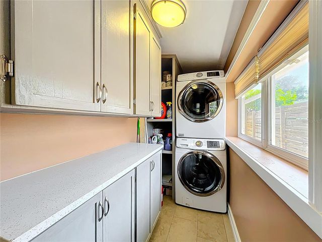 1122 VASSAR STREET, Orlando, FL 32804