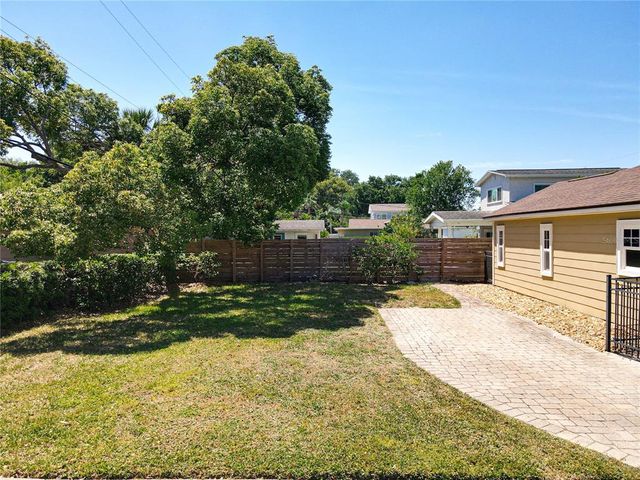 1122 VASSAR STREET, Orlando, FL 32804