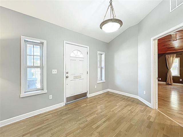 1122 VASSAR STREET, Orlando, FL 32804
