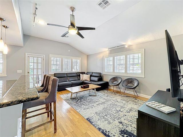 1122 VASSAR STREET, Orlando, FL 32804