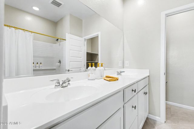 15634 W WINSLOW Avenue, Goodyear, AZ 85338