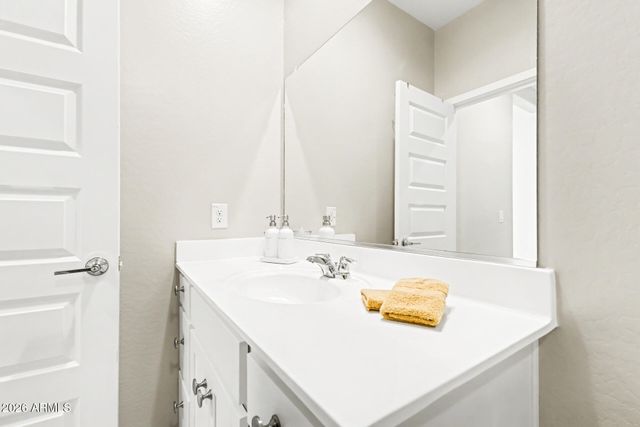 15634 W WINSLOW Avenue, Goodyear, AZ 85338
