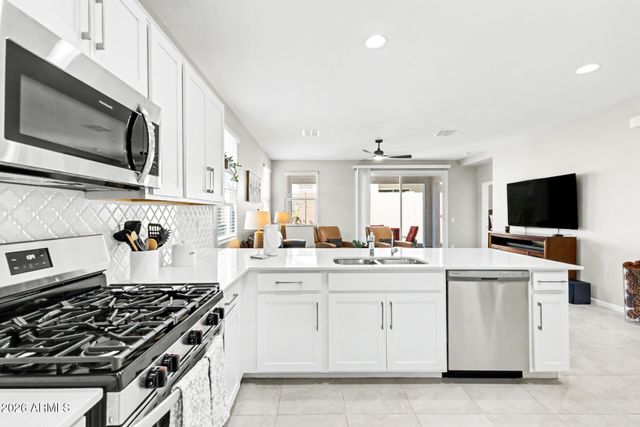 15634 W WINSLOW Avenue, Goodyear, AZ 85338
