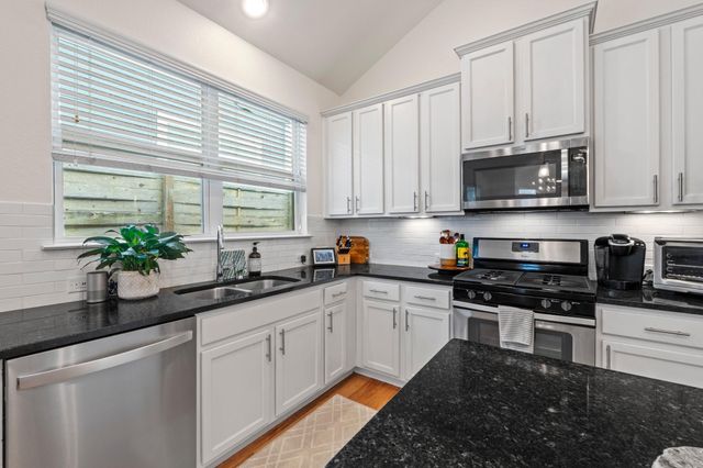 2100 Hermia ST 41, Austin, TX 78741