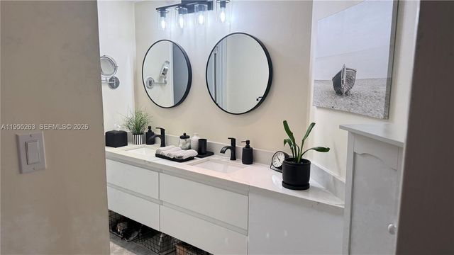 5757 Collins Ave 501, Miami Beach, FL 33140