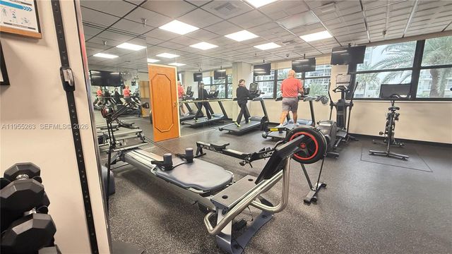 5757 Collins Ave 501, Miami Beach, FL 33140